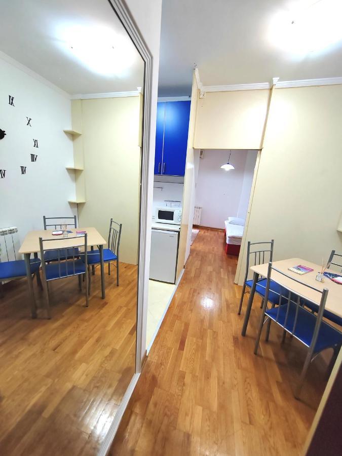 Magenta Vracar Lägenhet Belgrad Exteriör bild